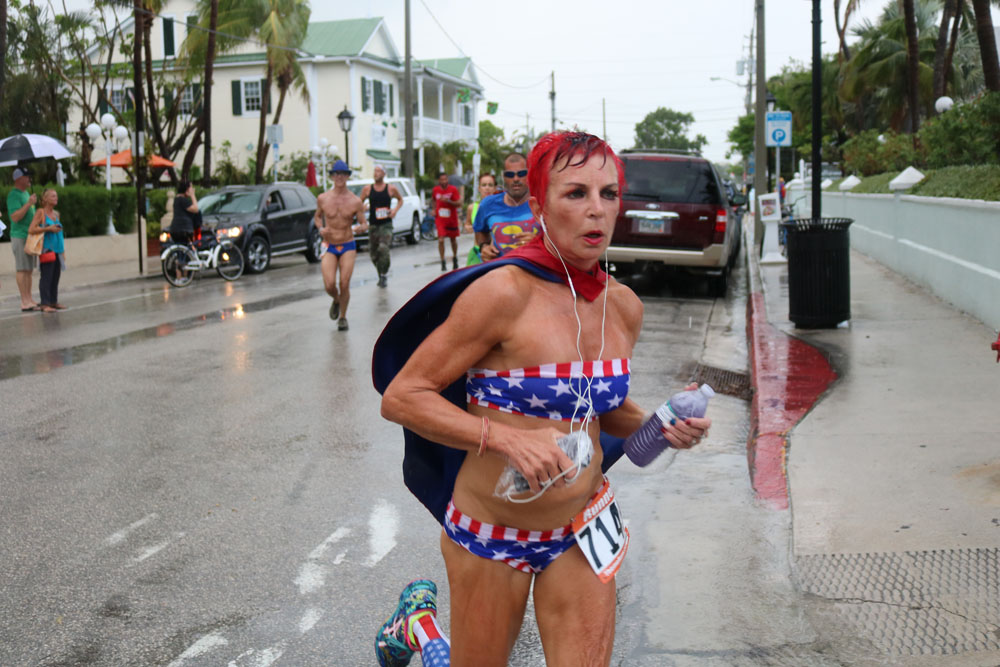 Heroes and Villains 5K 2017 photo - Duval Street, Key West